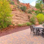 Destination Oak Creek 9 Apts