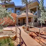 Sedona Couples Retreat With Patio Walk To Trails!