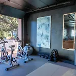 5 Bed 3 Bath Uptown Sedona-Game Room-Sauna-Cold Plunge-Jacuzzi-Gym