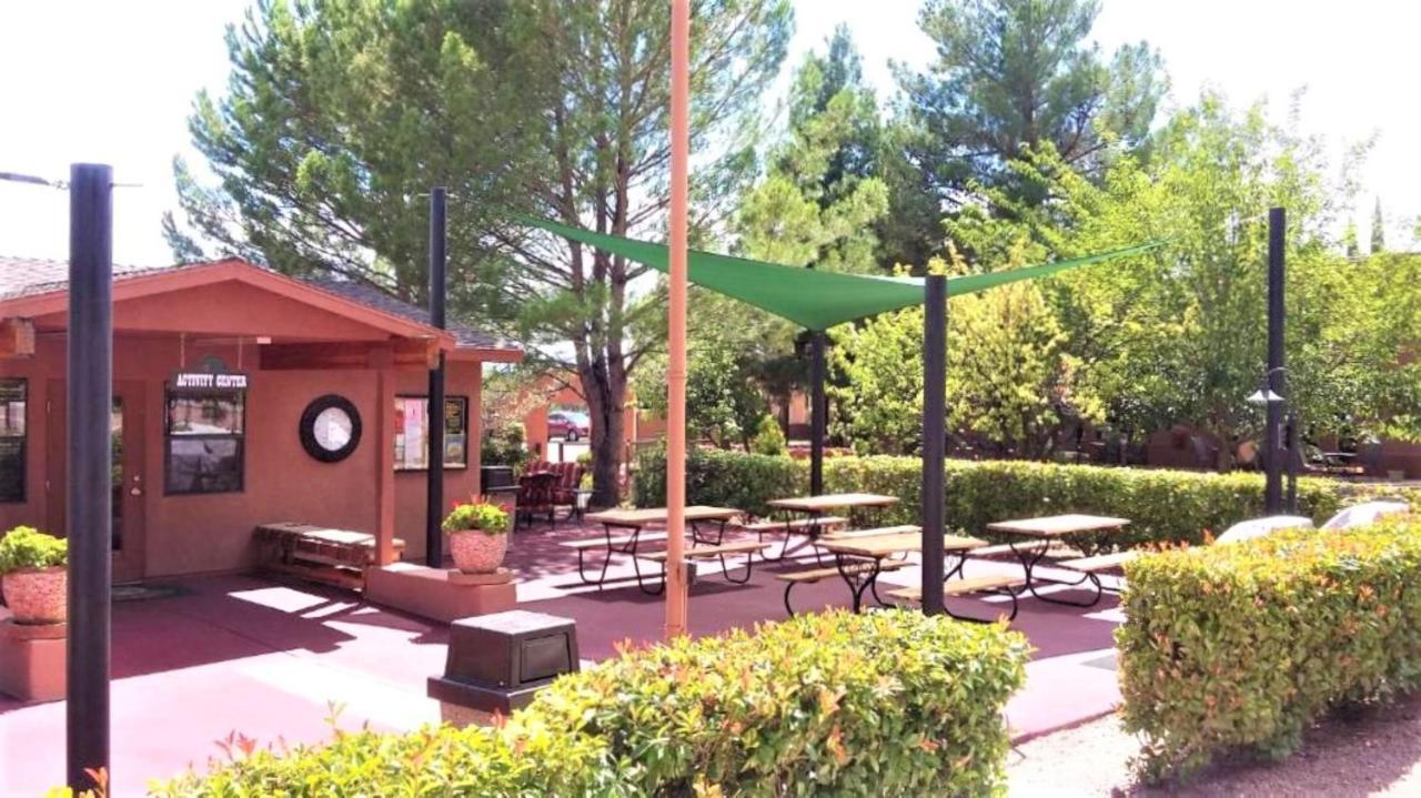 Pines 5*