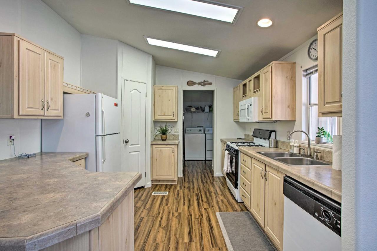 With View, Half-mi To Chimney Rock! Holiday home *