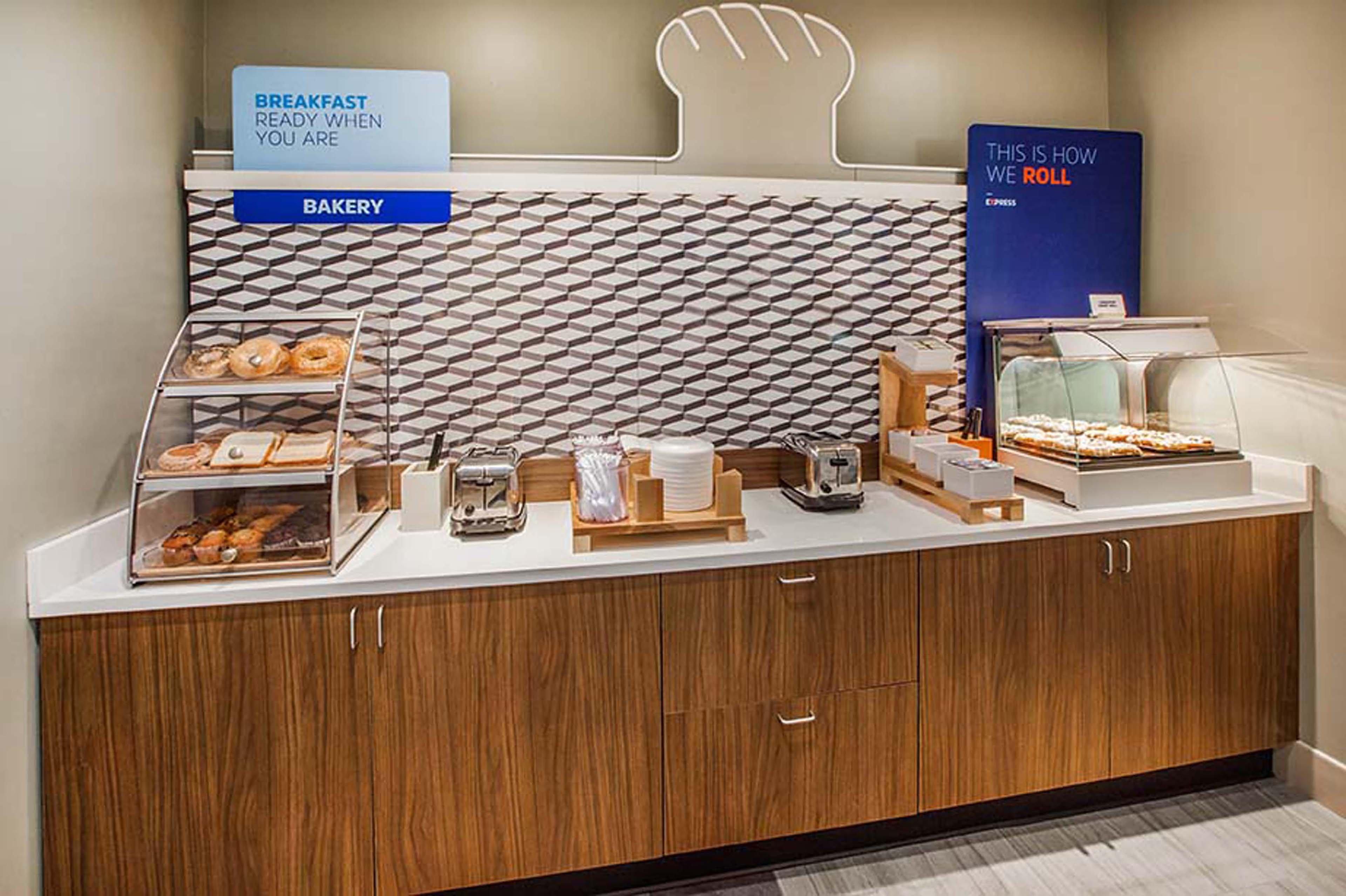 Express - Oak Creek By Ihg 3*