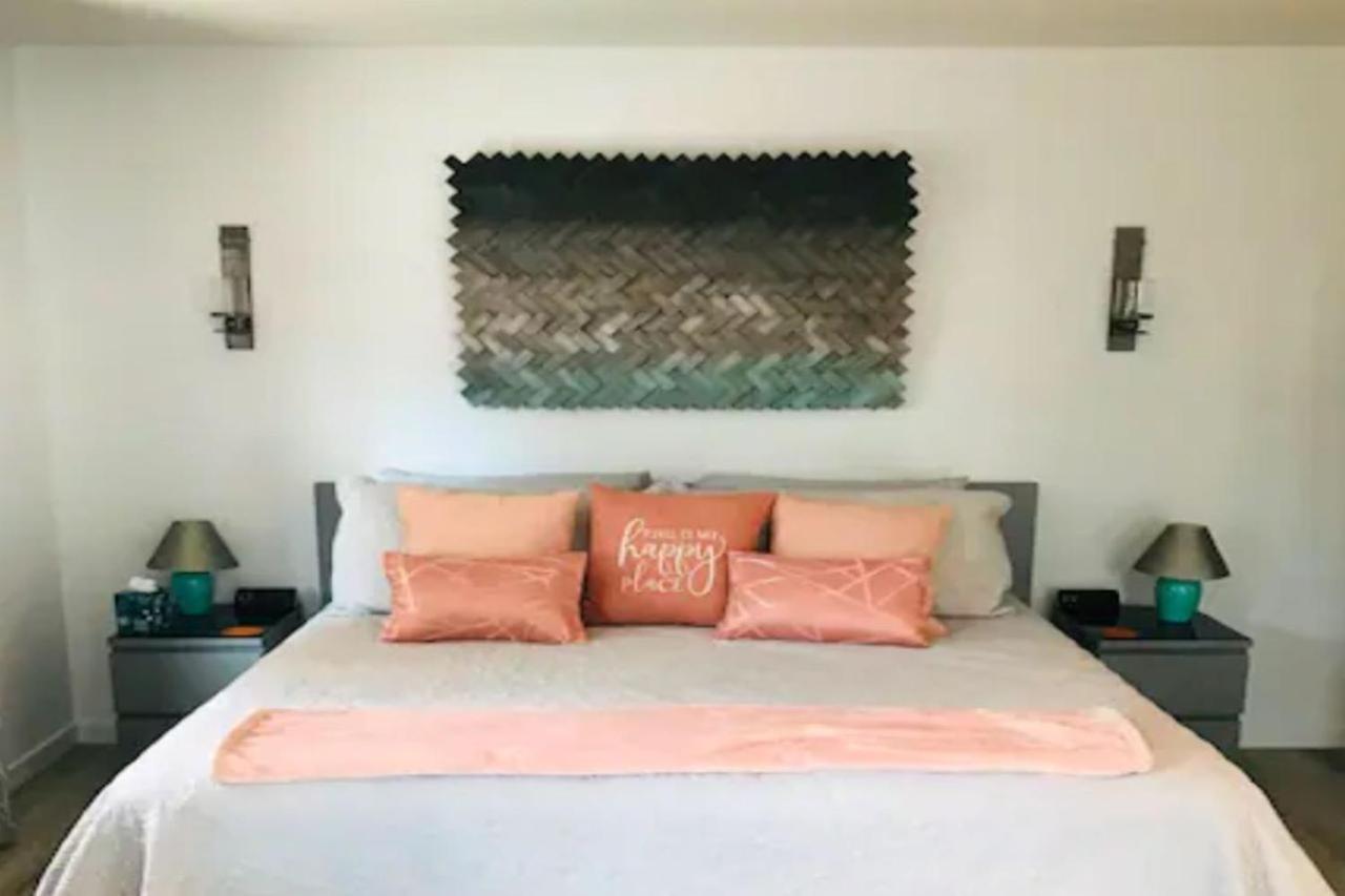 Red Rock Escape - Cozy King Bed & Gardens, Trails, Views, Red Rock Pass Holiday home