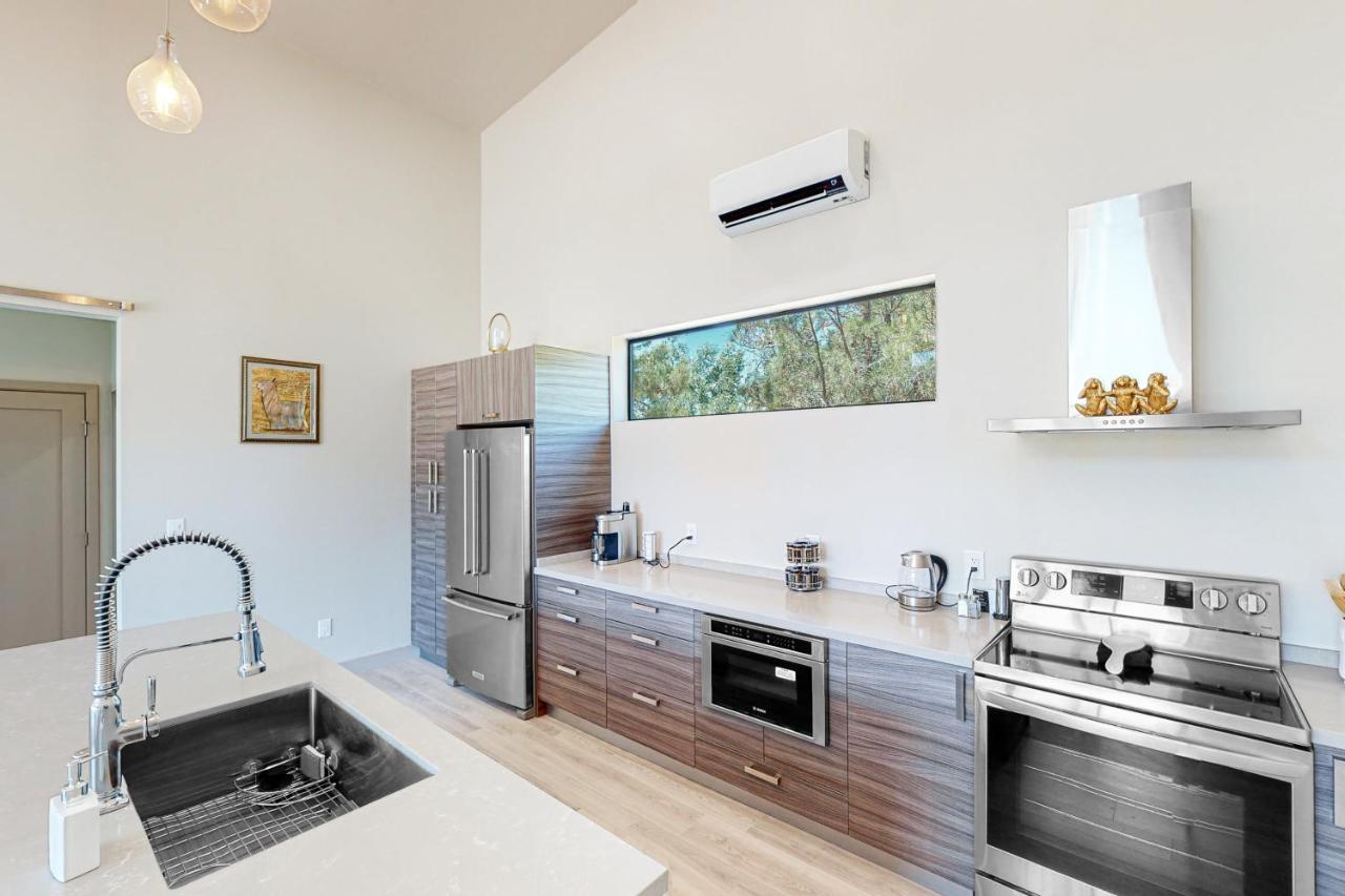 Moondance Manor Holiday home