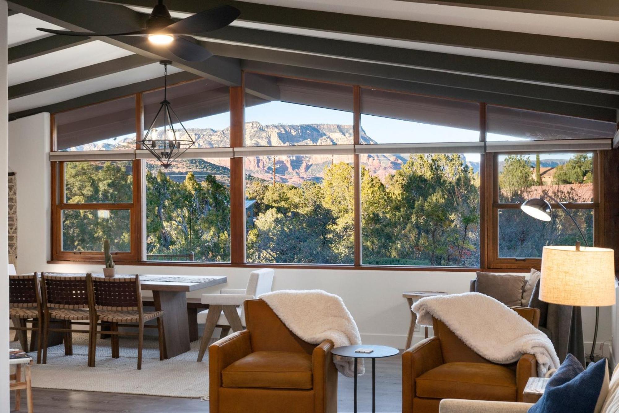 Holiday home Modern Secluded With Amazing Views Hot Tub Casita *