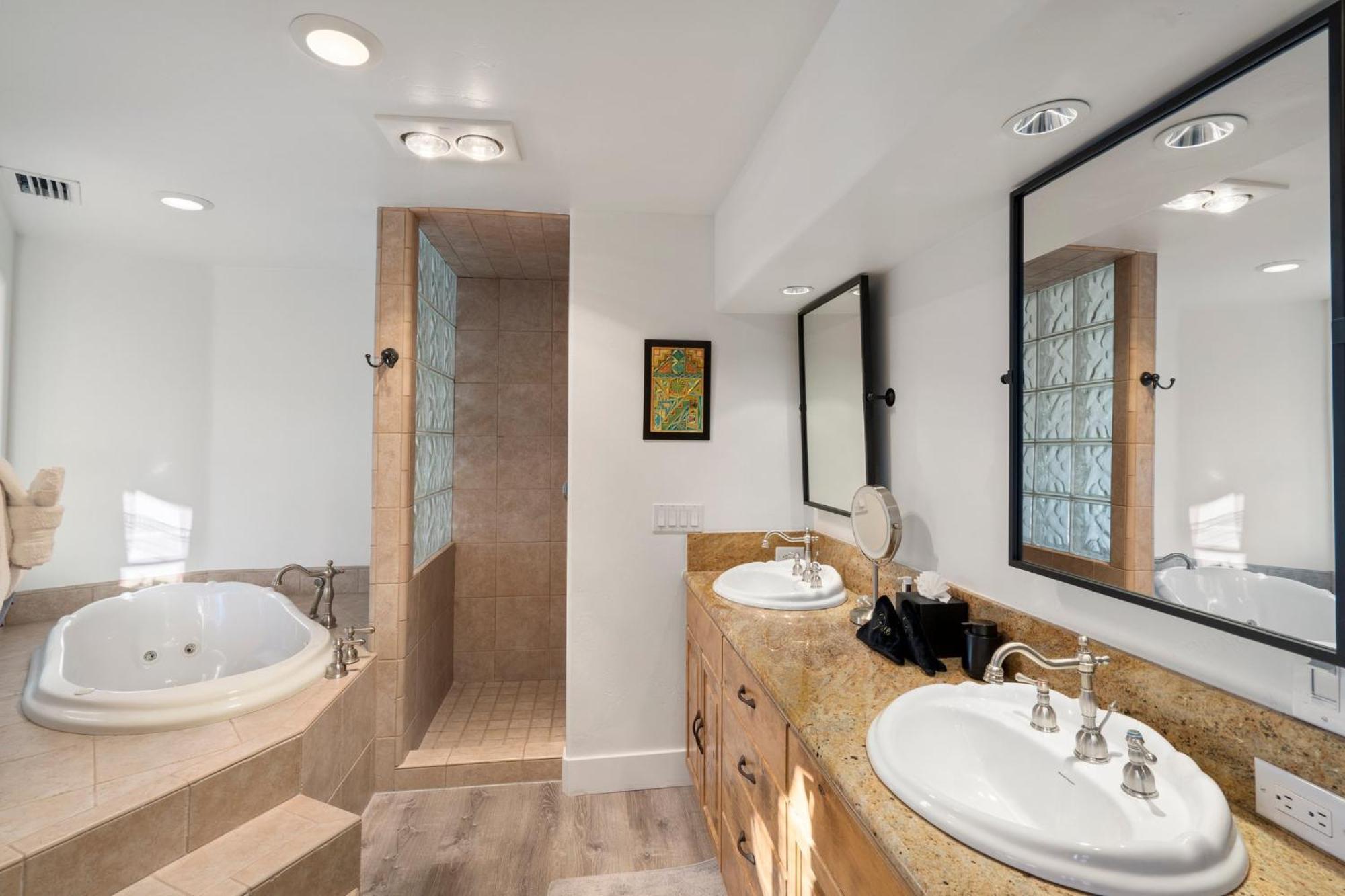 Modern Secluded With Amazing Views Hot Tub Casita Holiday home *