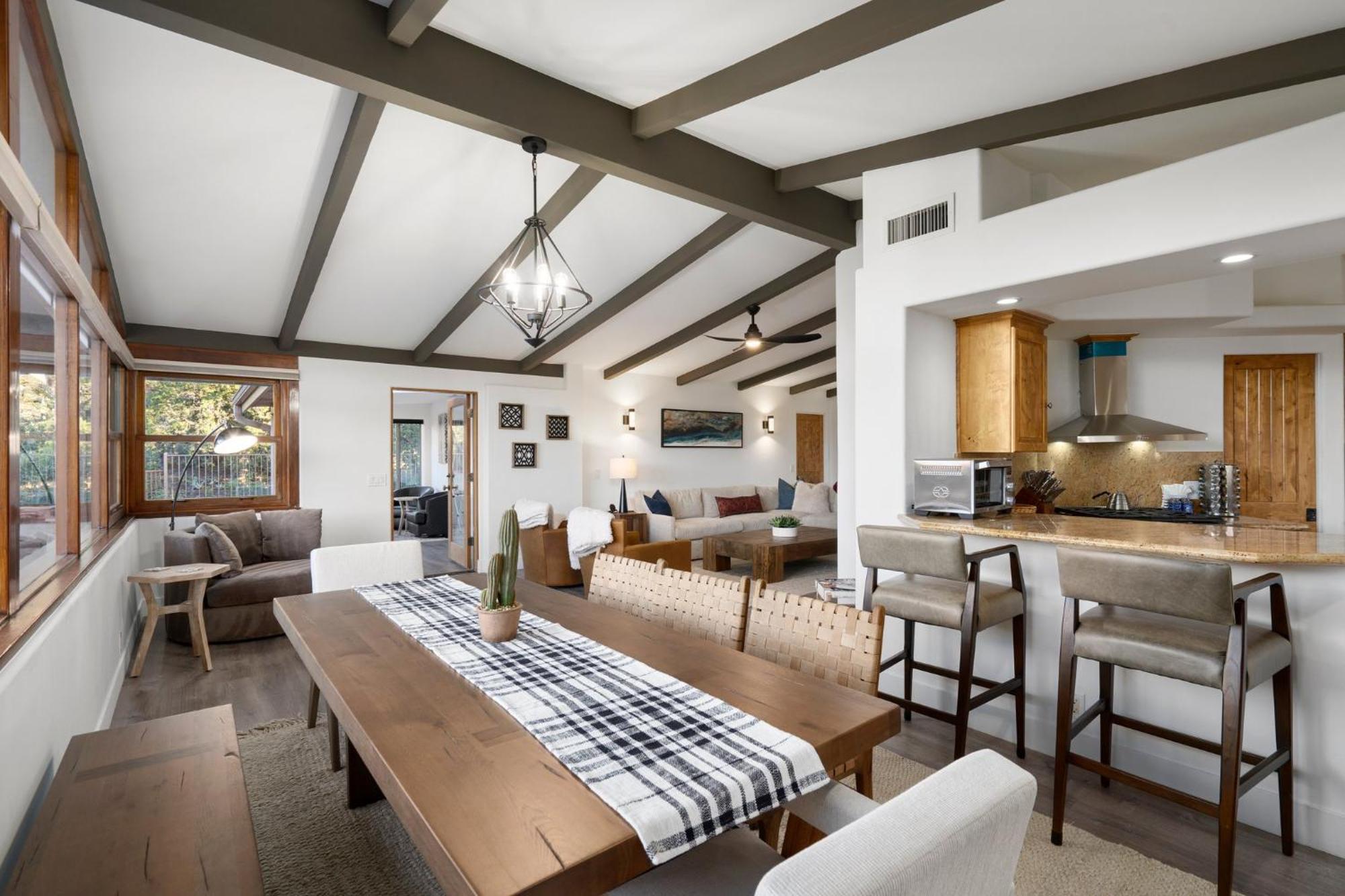 Modern Secluded With Amazing Views Hot Tub Casita Holiday home