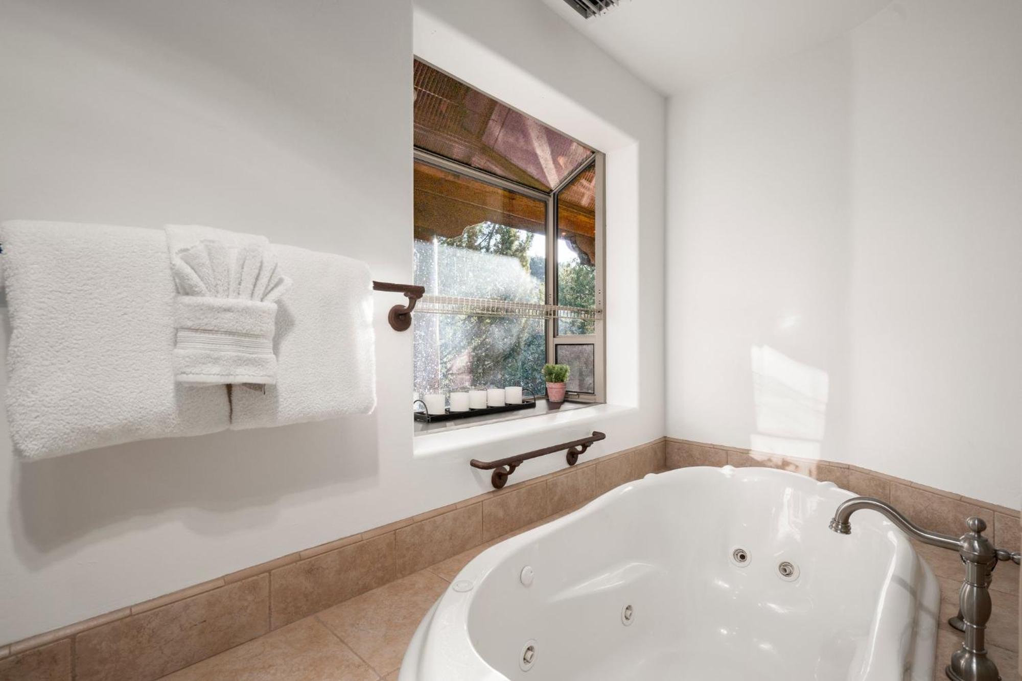 Holiday home Modern Secluded With Amazing Views Hot Tub Casita