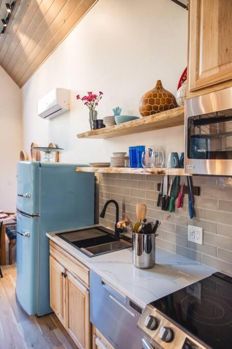 Holiday home The Sol Cottage+ Hiking+creek Access+views *