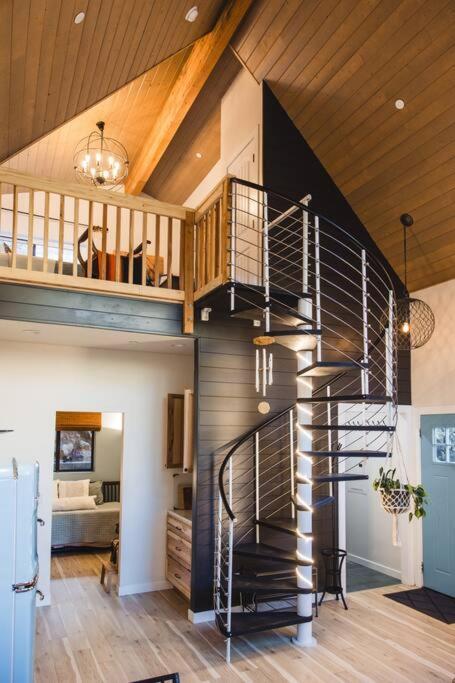 The Sol Cottage+ Hiking+creek Access+views *