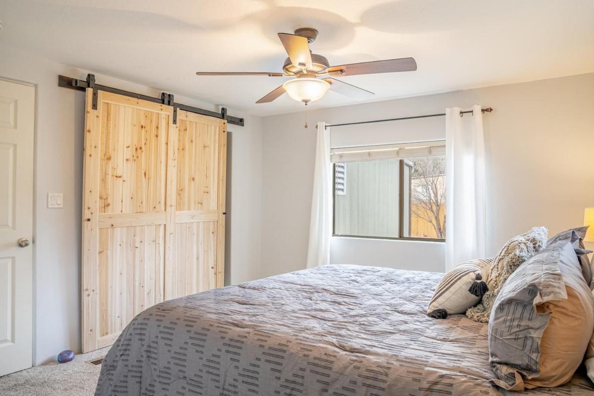 Holiday home Stunning Javelina Hideaway With Hot Tub And King Bed