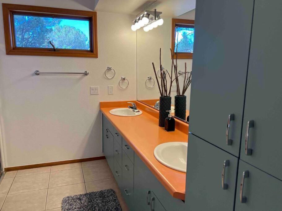 Southwest Gem -perfectly Placed For Hikes And Fun *