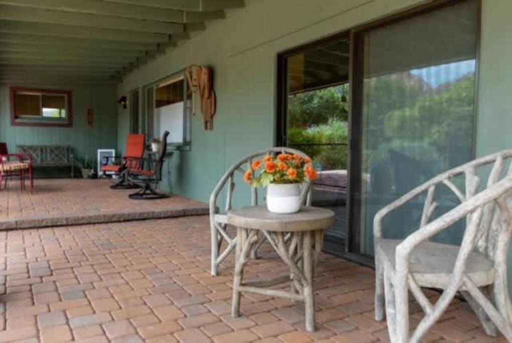 Uptown House - Hot Tub - 90 Second Walk To Main Street Holiday home *