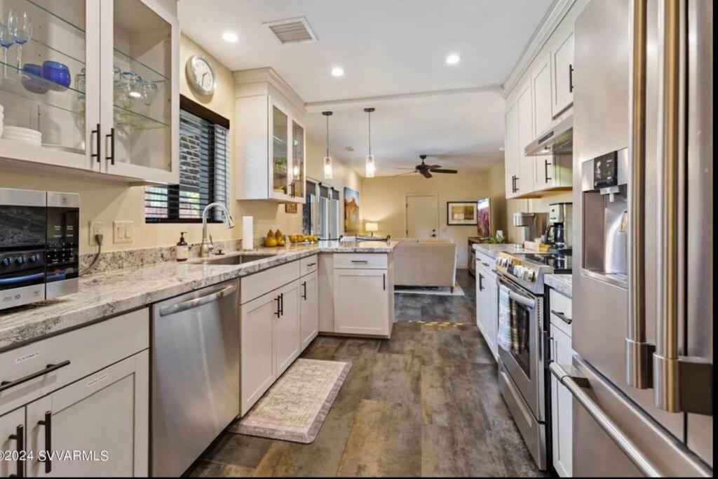 Holiday home Uptown House - Hot Tub - 90 Second Walk To Main Street
