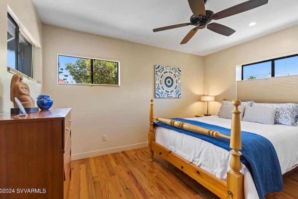 Holiday home Uptown House - Hot Tub - 90 Second Walk To Main Street *