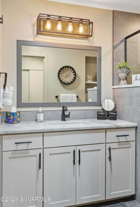 Uptown House - Hot Tub - 90 Second Walk To Main Street *