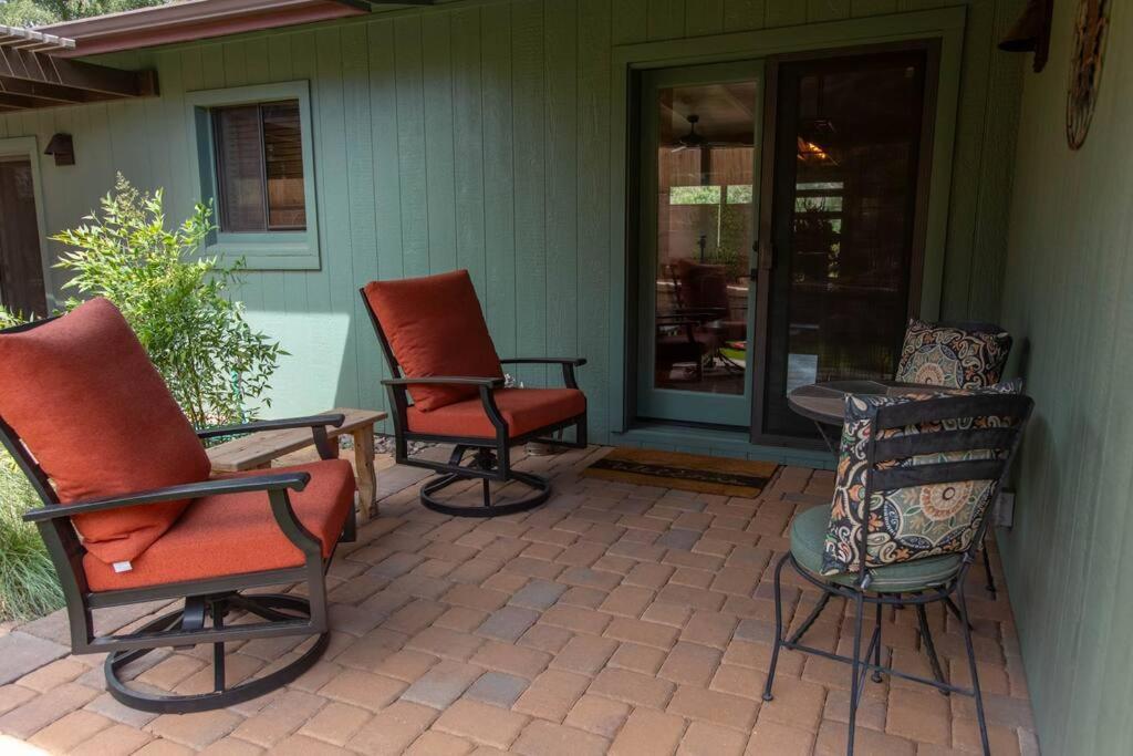 Holiday home Uptown House - Hot Tub - 90 Second Walk To Main Street *