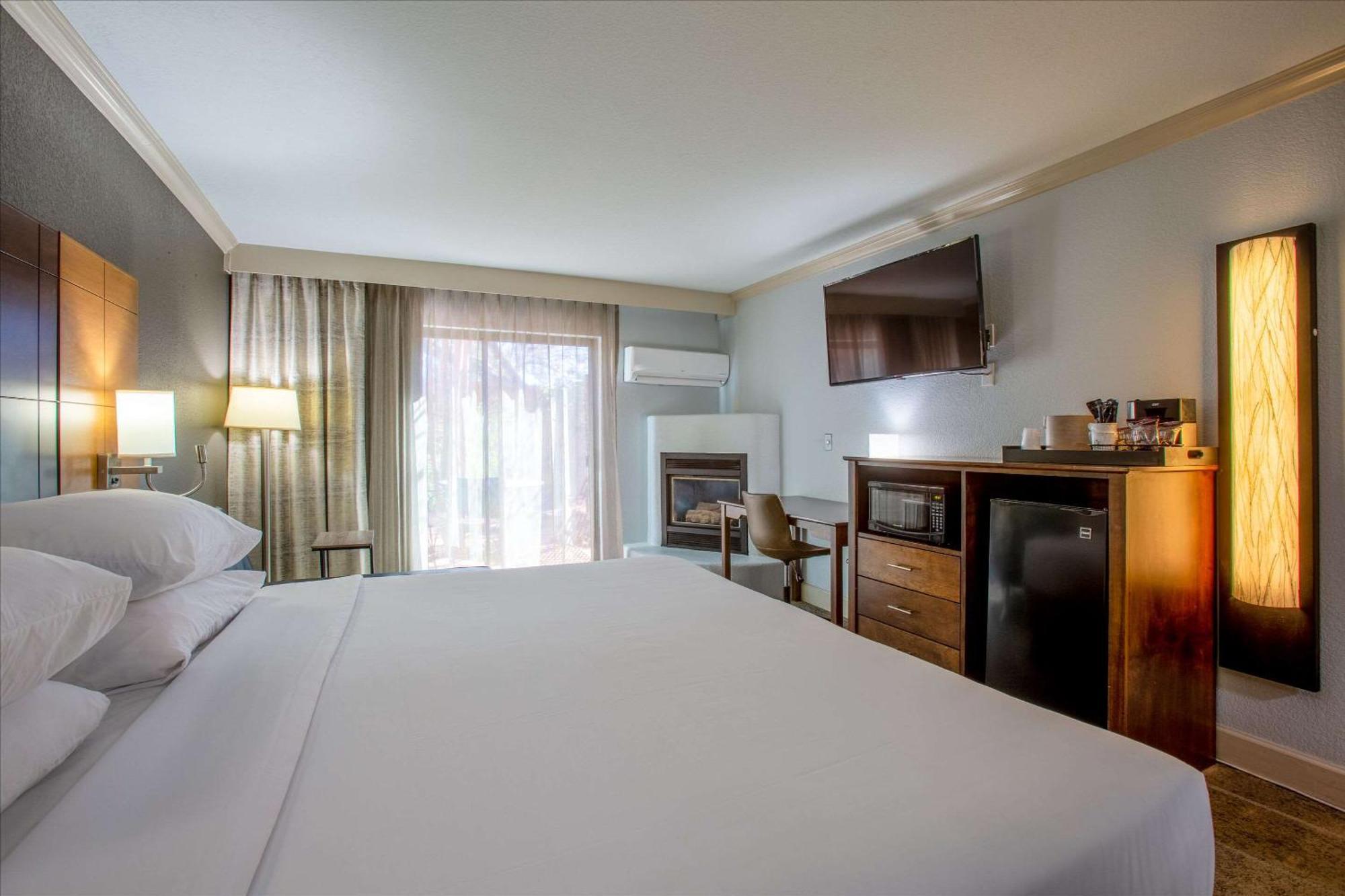 Arroyo Pinion Hotel, Ascend Collection Hotel 3*