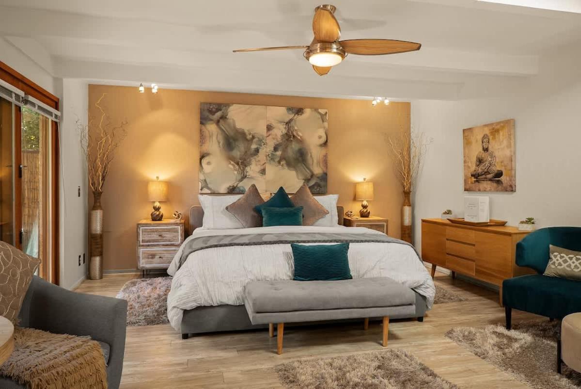 White Lotus Casita Holiday home