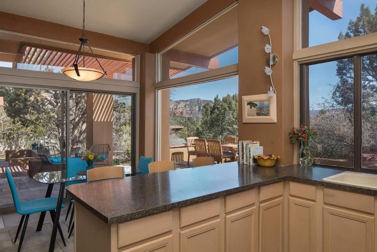 Holiday home Dreamy Design Stargaze From Hot Tub For Family Sedona