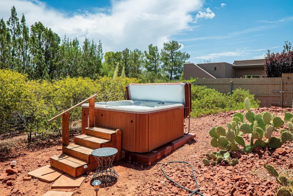 Holiday home Dreamy Design Stargaze From Hot Tub For Family