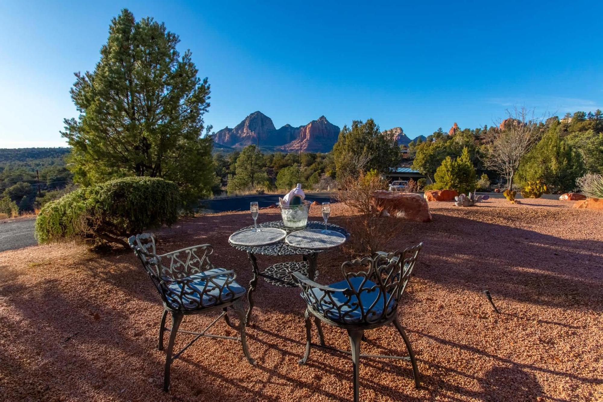Holiday home 5 Bed 3 Bath Uptown Sedona-game Room-sauna-cold Plunge-jacuzzi-gym *