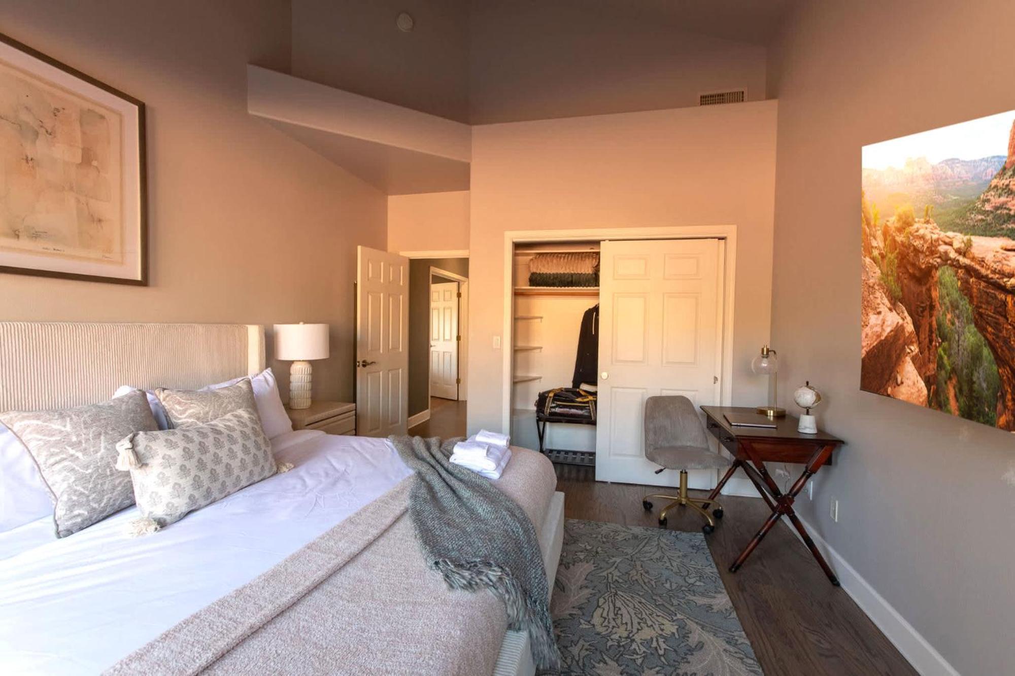 Holiday home 5 Bed 3 Bath Uptown Sedona-game Room-sauna-cold Plunge-jacuzzi-gym *