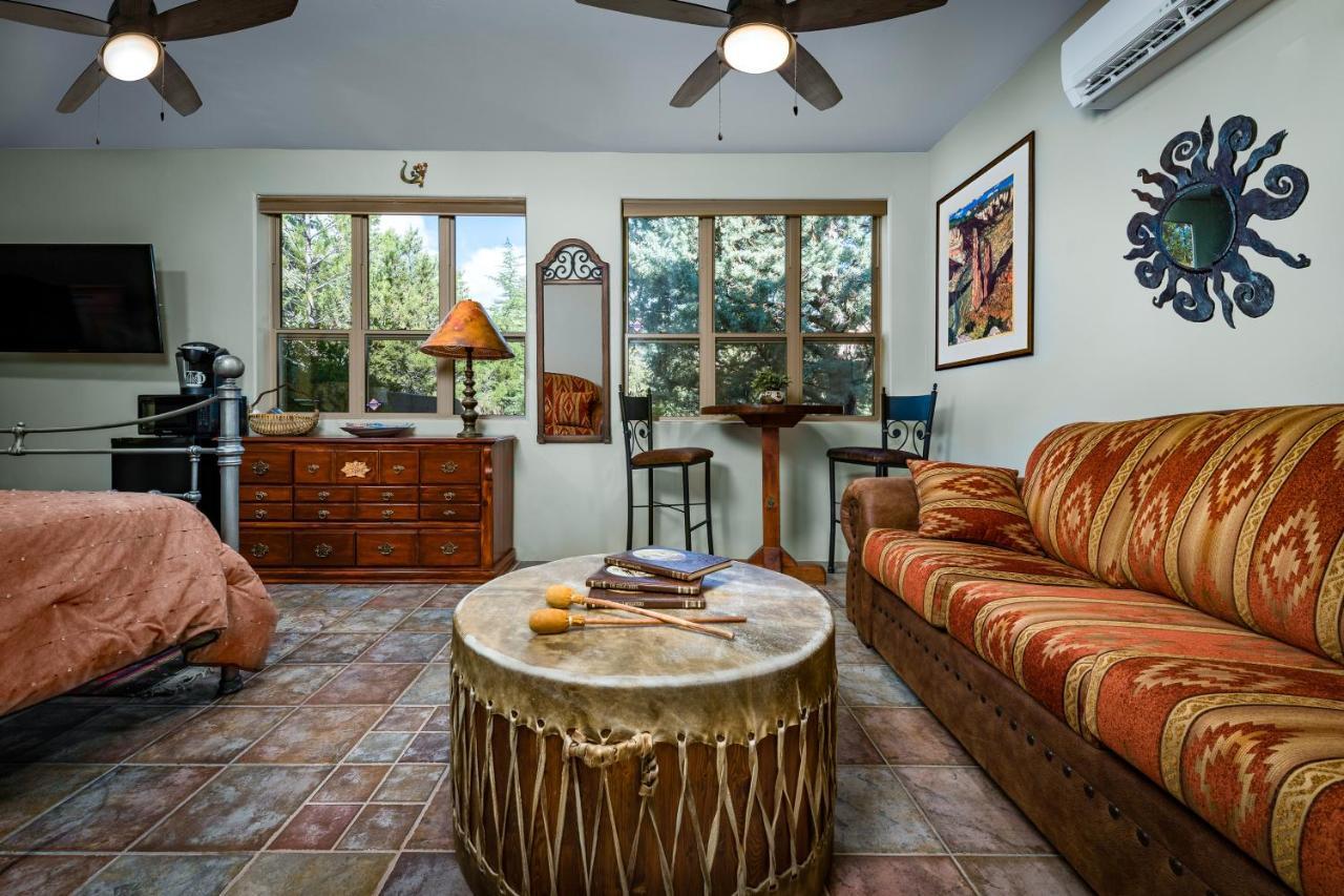 Coffee Pot Place Apartment